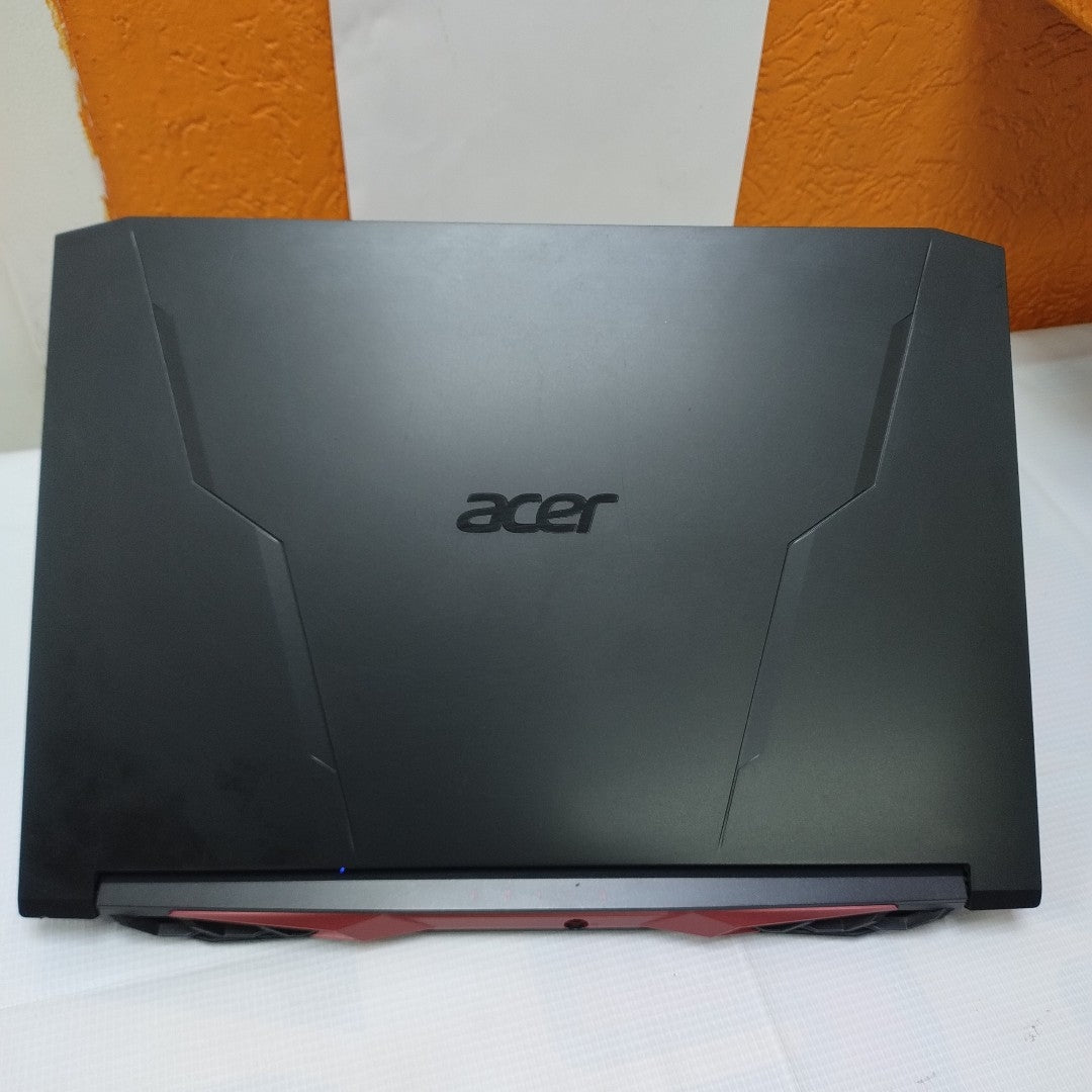 LAPTOP ACER NITRO 5 AN515-57-512P (2022) 512 GB SSD 8 GB RAM (SEMINUEVO)