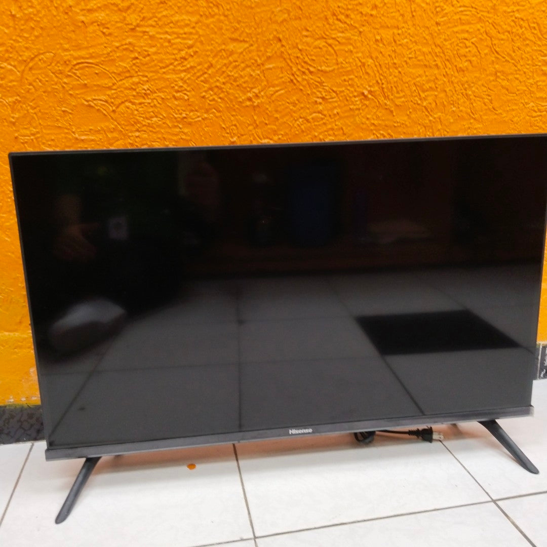 PANTALLA HISENSE 32A45KV (2023) 32" LED HD (SEMINUEVO)