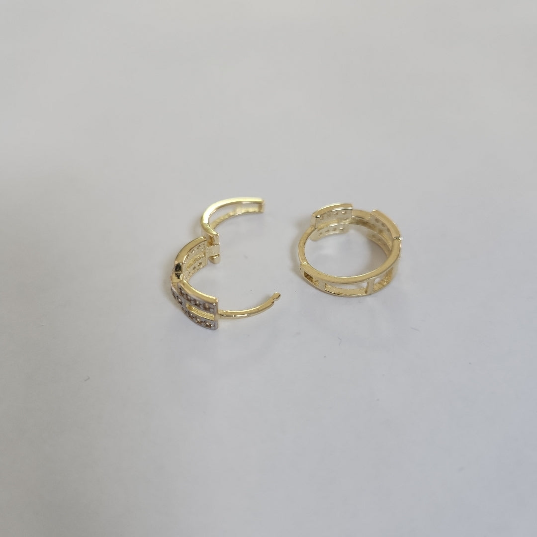 HUGGIES ORO 14K 2.3 (NUEVO)