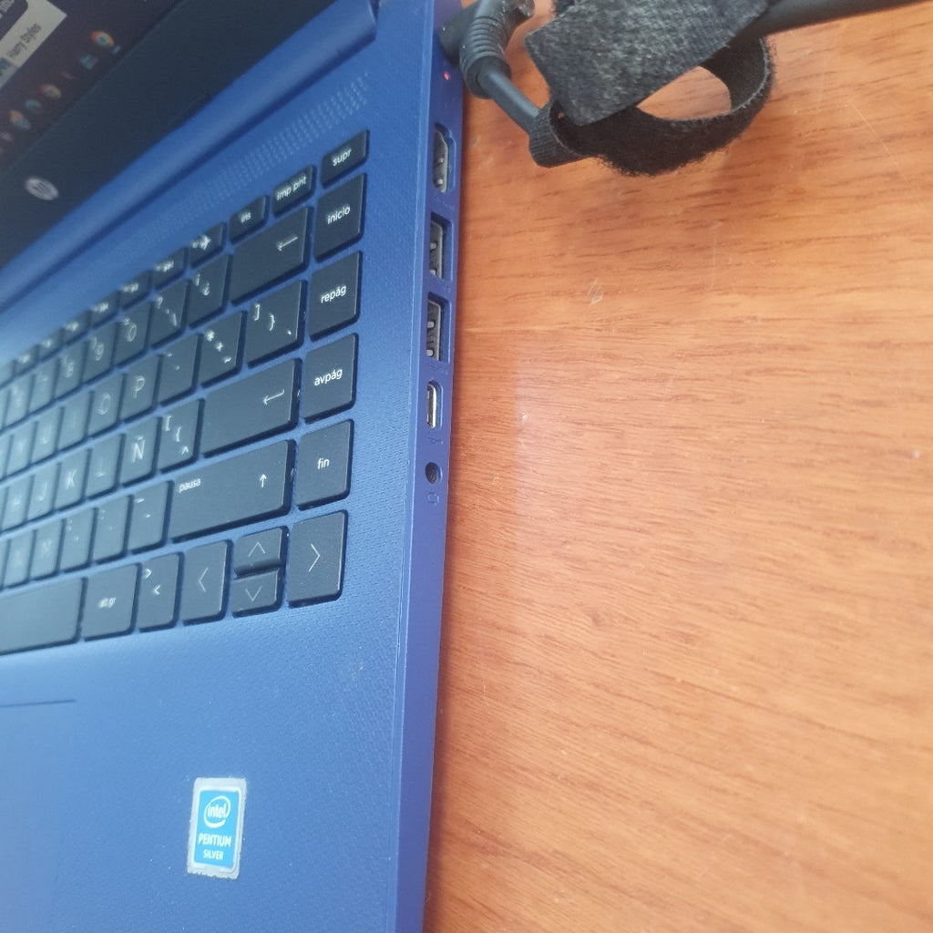 LAPTOP HP 14-DQ0508LA (2022) 256 GB SSD 8 GB RAM (SEMINUEVO)