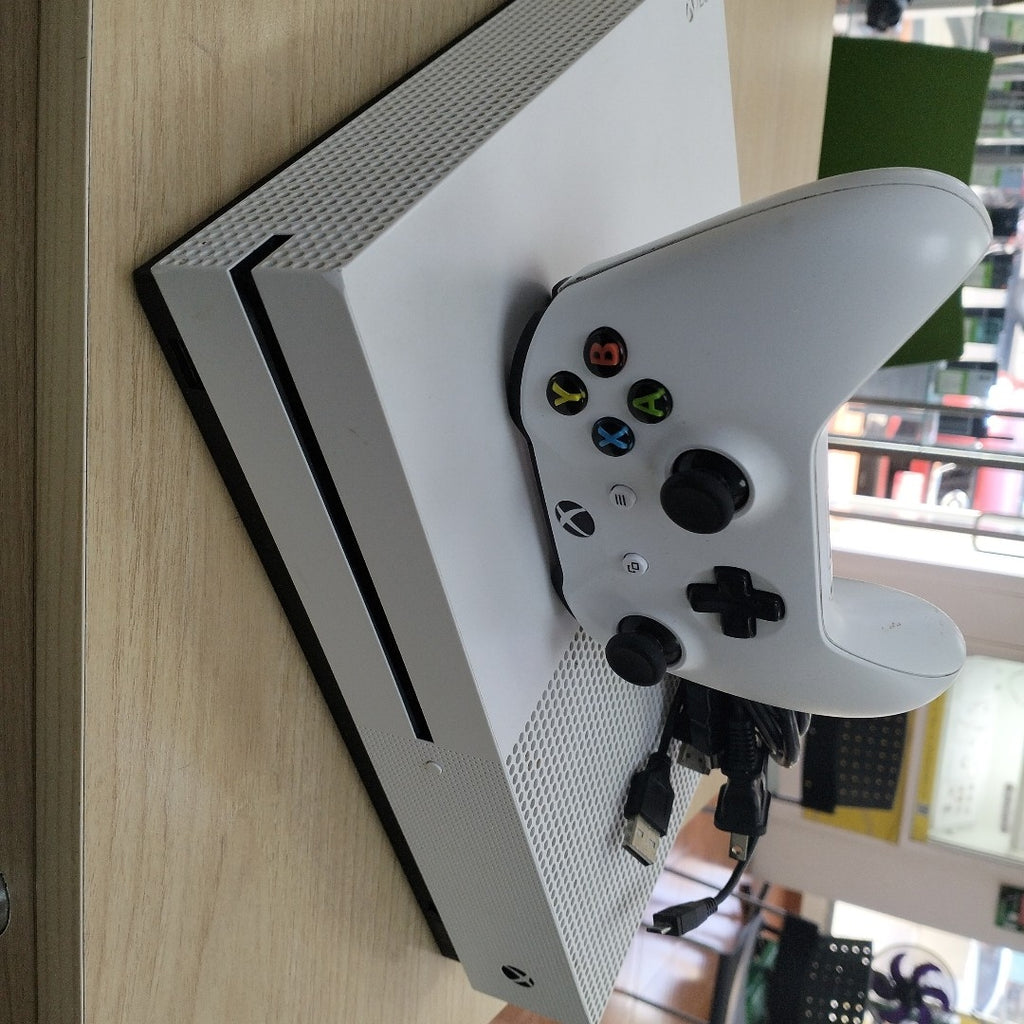CONSOLA DE VIDEOJUEGO MICROSOFT XBOX ONE S 1 TB (SEMINUEVO)