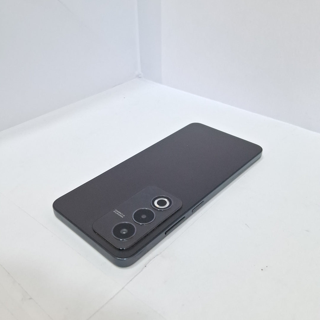 CELULAR OPPO  A80 5G CPH2639 (2024) 256 GB 8 GB RAM (SEMINUEVO)