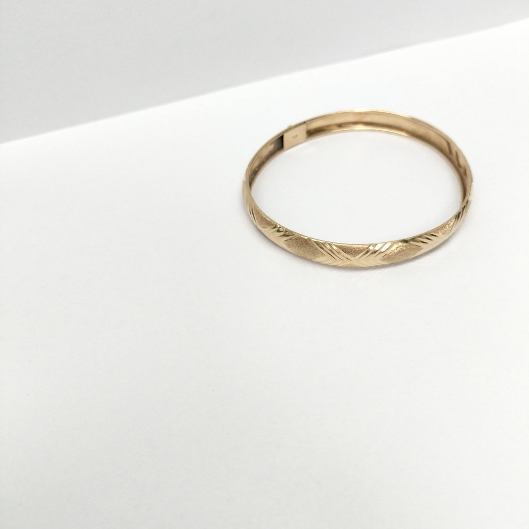 PULSERA RIGIDA. ORO. 14 K 5.8 GRMS (SEMINUEVO)