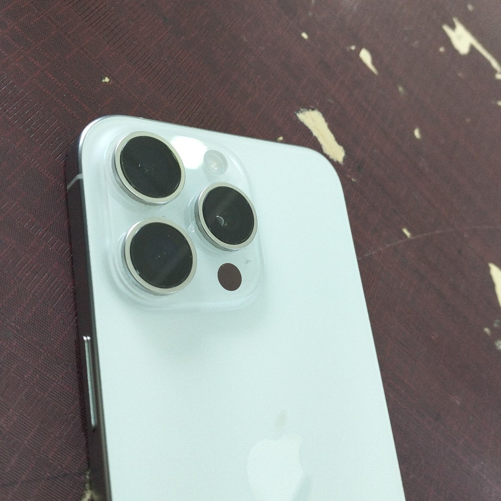 CELULAR APPLE IPHONE 15 PRO MAX A3105 (2023) 256 GB 8 GB RAM (SEMINUEVO)