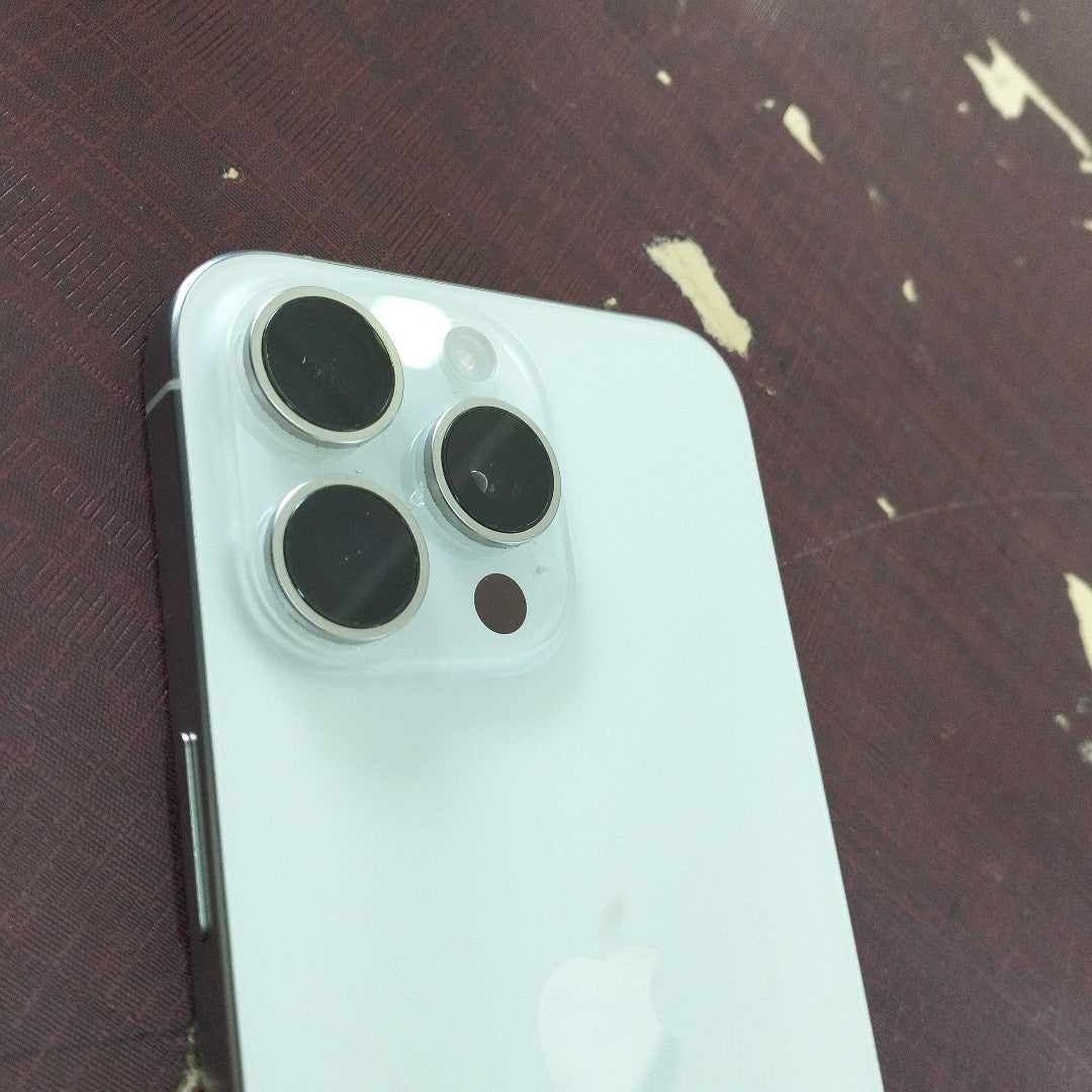CELULAR APPLE IPHONE 15 PRO MAX A3105 (2023) 256 GB 8 GB RAM (SEMINUEVO)