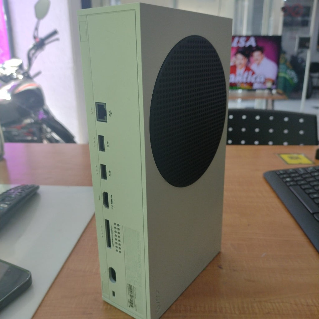 CONSOLA DE VIDEOJUEGO MICROSOFT XBOX SERIES S 512 GB SSD (SEMINUEVO)