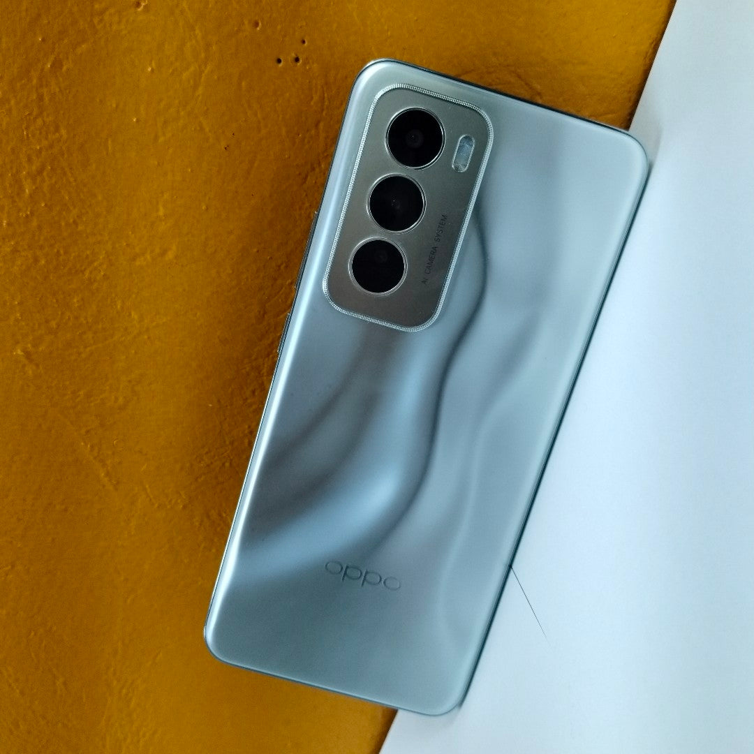 CELULAR OPPO   RENO12 5G CPH2625 (2024) 512 GB 12 GB RAM