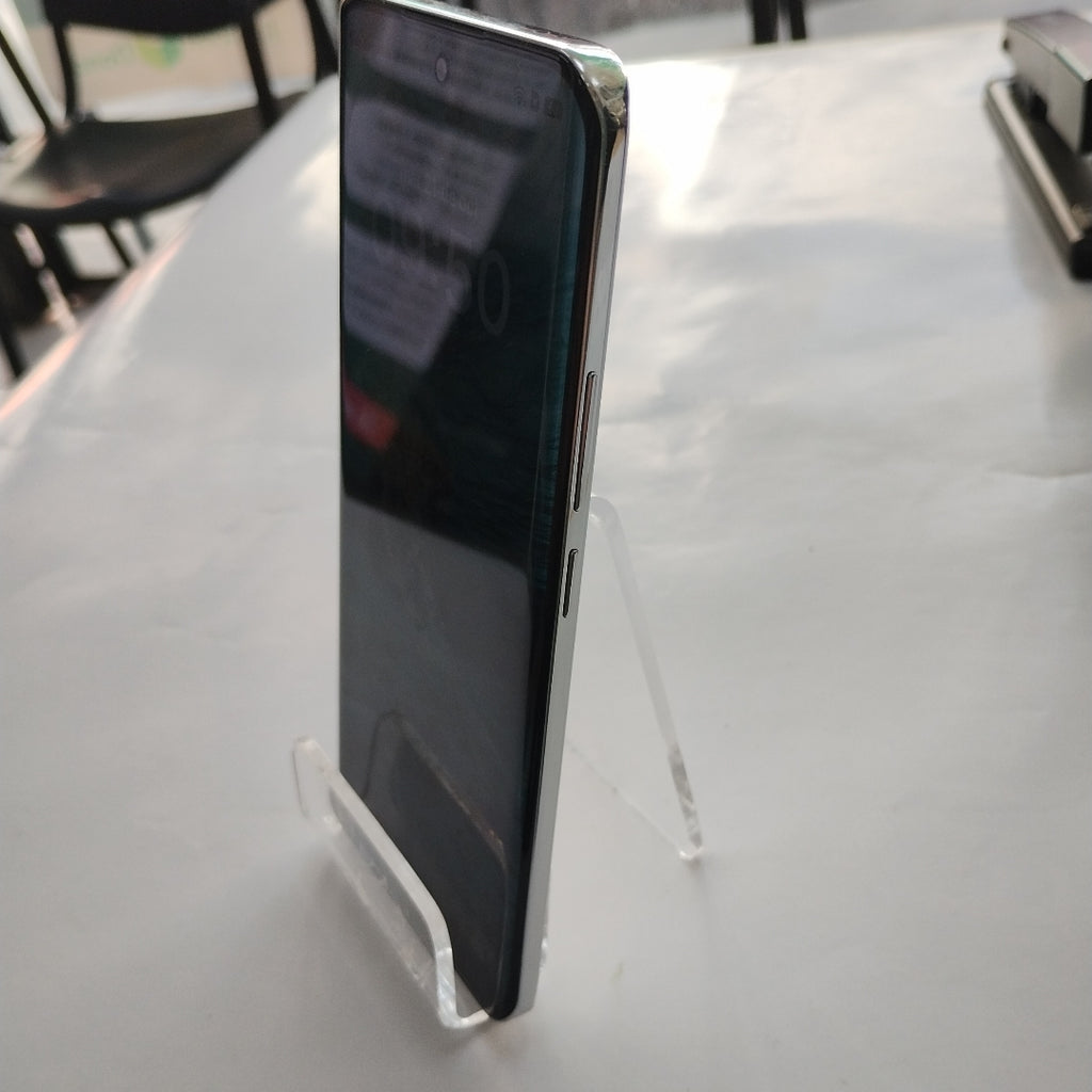 CELULAR OPPO   RENO12 5G CPH2625 (2024) 512 GB 12 GB RAM