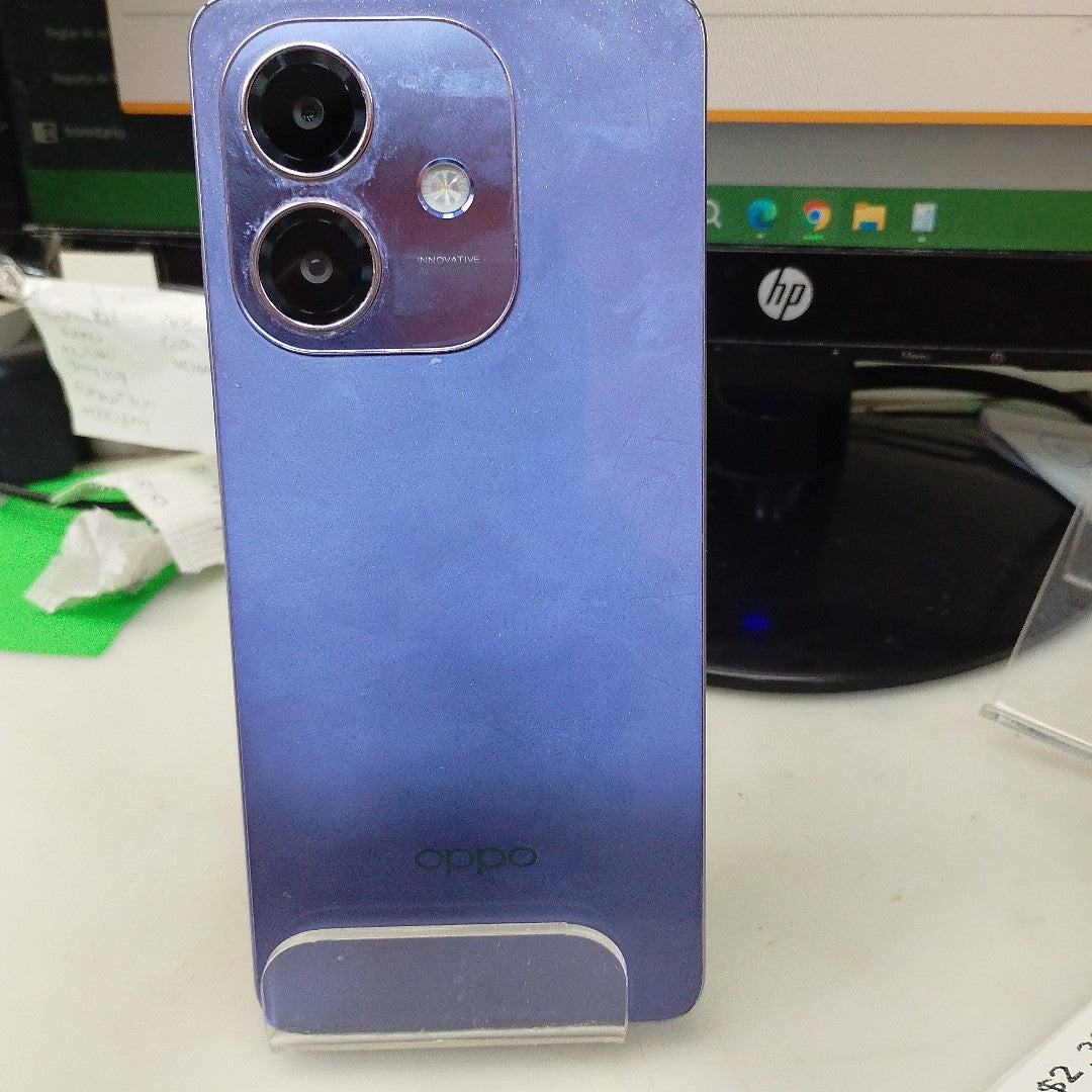 CELULAR OPPO  A40 CPH2669 (2024) 256 GB 4 GB RAM