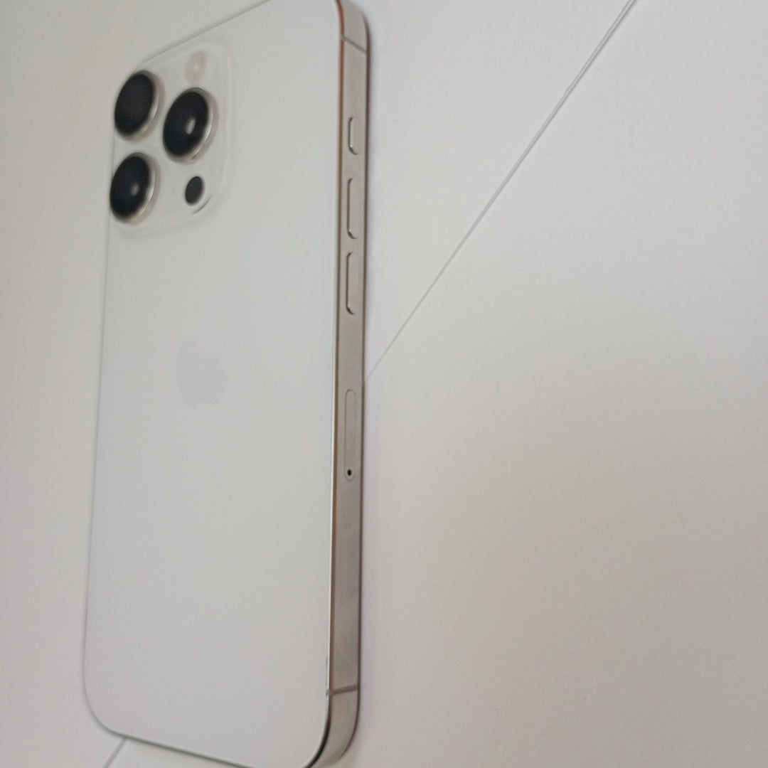 CELULAR APPLE IPHONE 16 PRO A3292 (2024) 256 GB 8 GB RAM