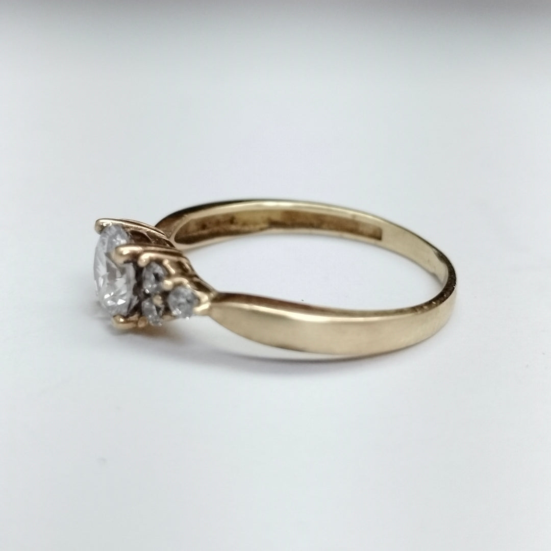 ANILLITO. ORO. 10 K 1.4 GRMS (SEMINUEVO)