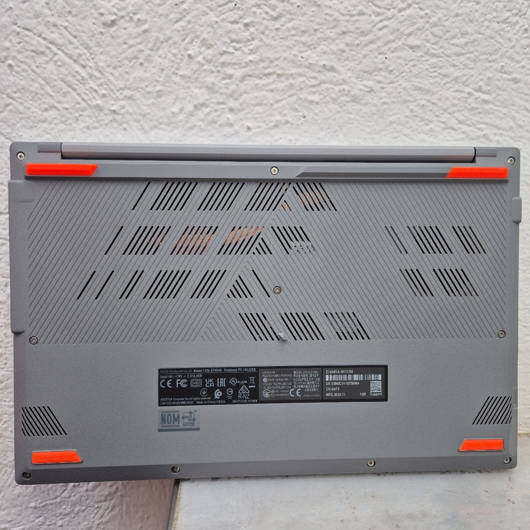 LAPTOP ASUS VIVOBOOK GO 14 E1404GA-NK113W (2024) 512 GB SSD 8 GB RAM (SEMINUEVO)
