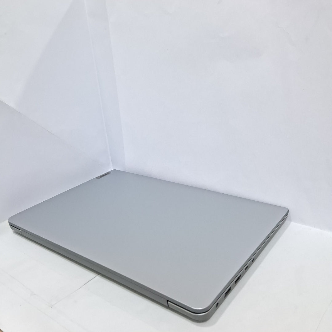 LAPTOP LENOVO IDEAPAD 1 14IJL7 (2024) 128 GB SSD 4 GB RAM (SEMINUEVO)