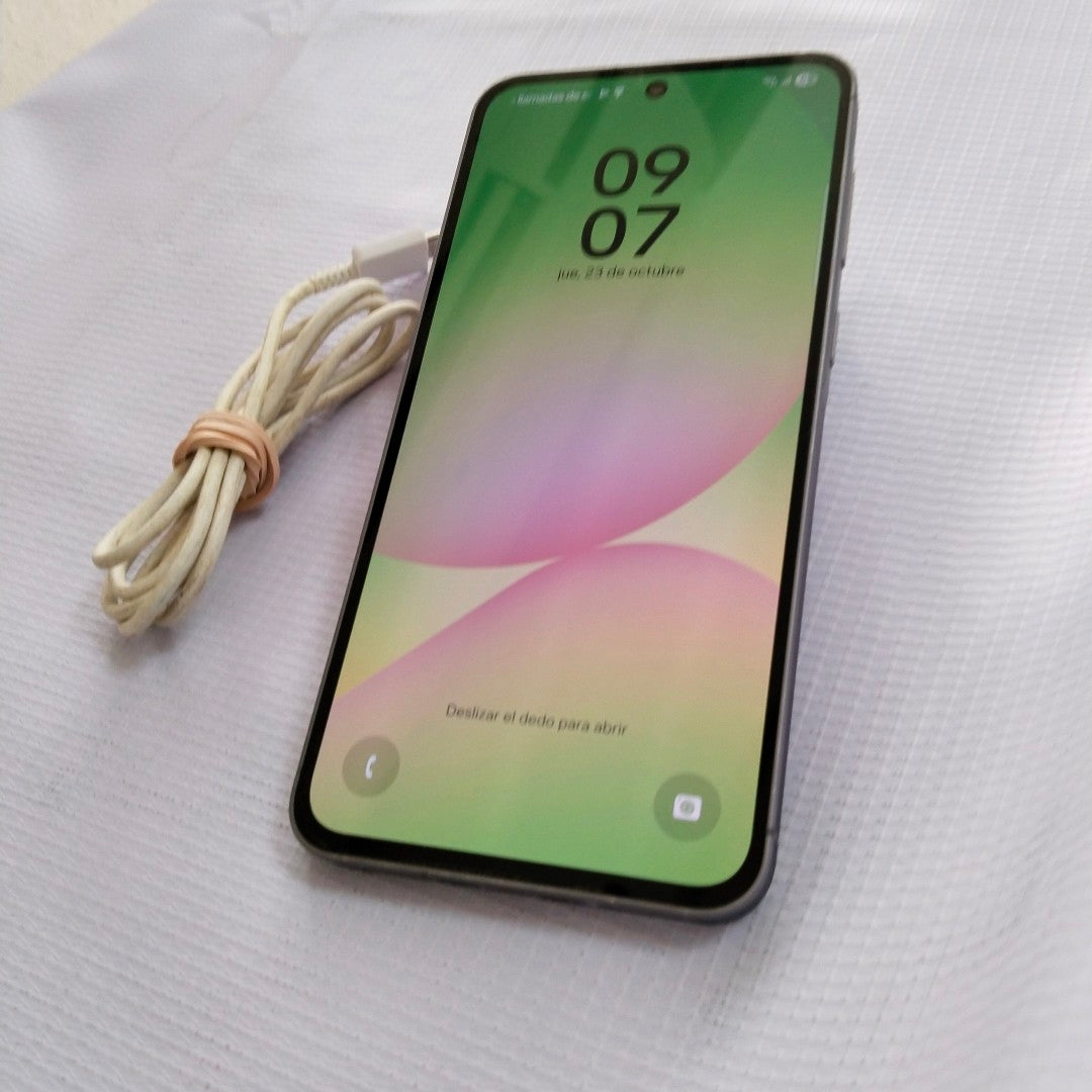 CELULAR SAMSUNG GALAXY A56 SM-A566E (2025) 128 GB 8 GB RAM (SEMINUEVO)