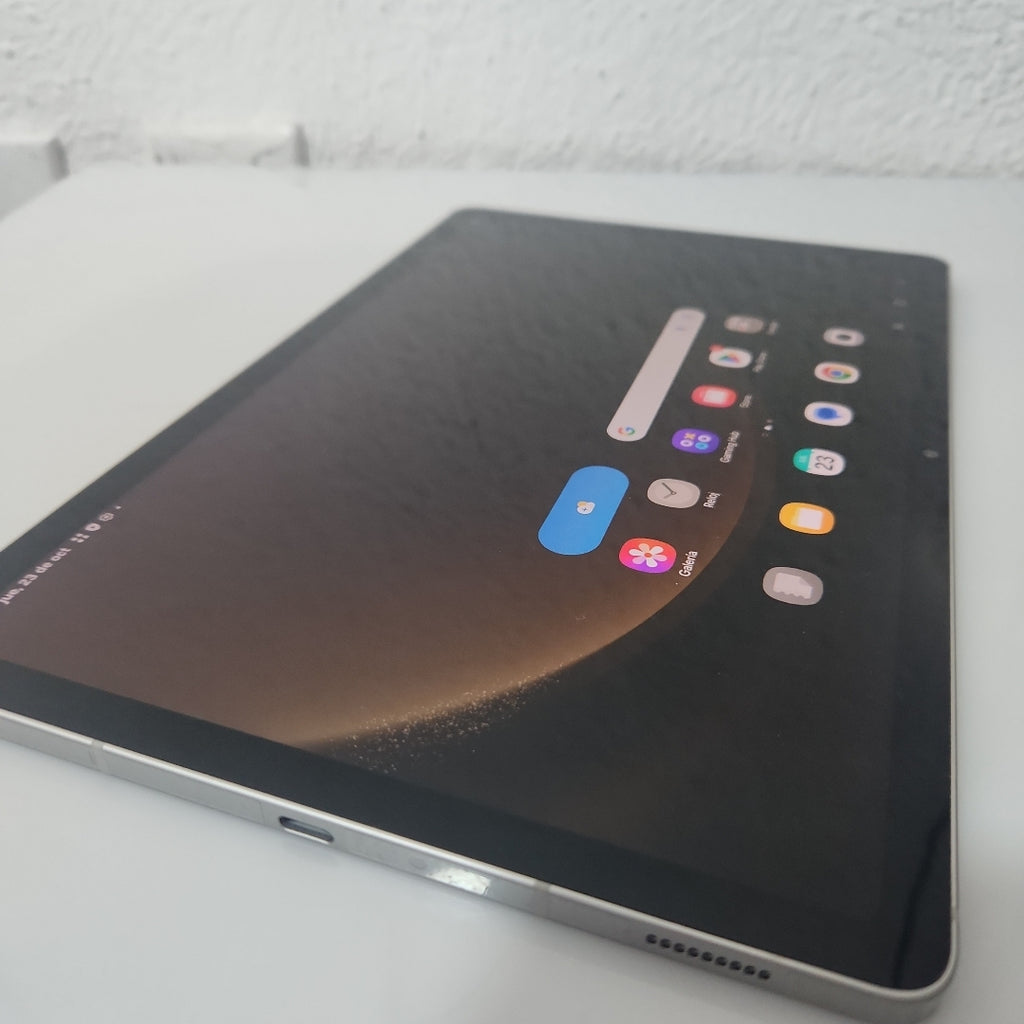 TABLETA SAMSUNG GALAXY TAB S9 FE SM-X510 (2023) 256 GB 8 GB RAM (SEMINUEVO)