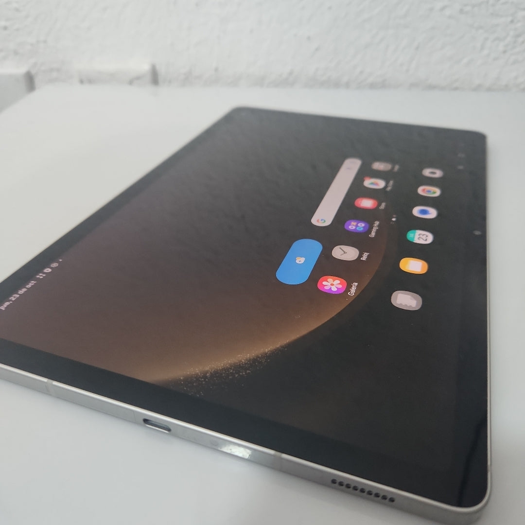 TABLETA SAMSUNG GALAXY TAB S9 FE SM-X510 (2023) 256 GB 8 GB RAM (SEMINUEVO)