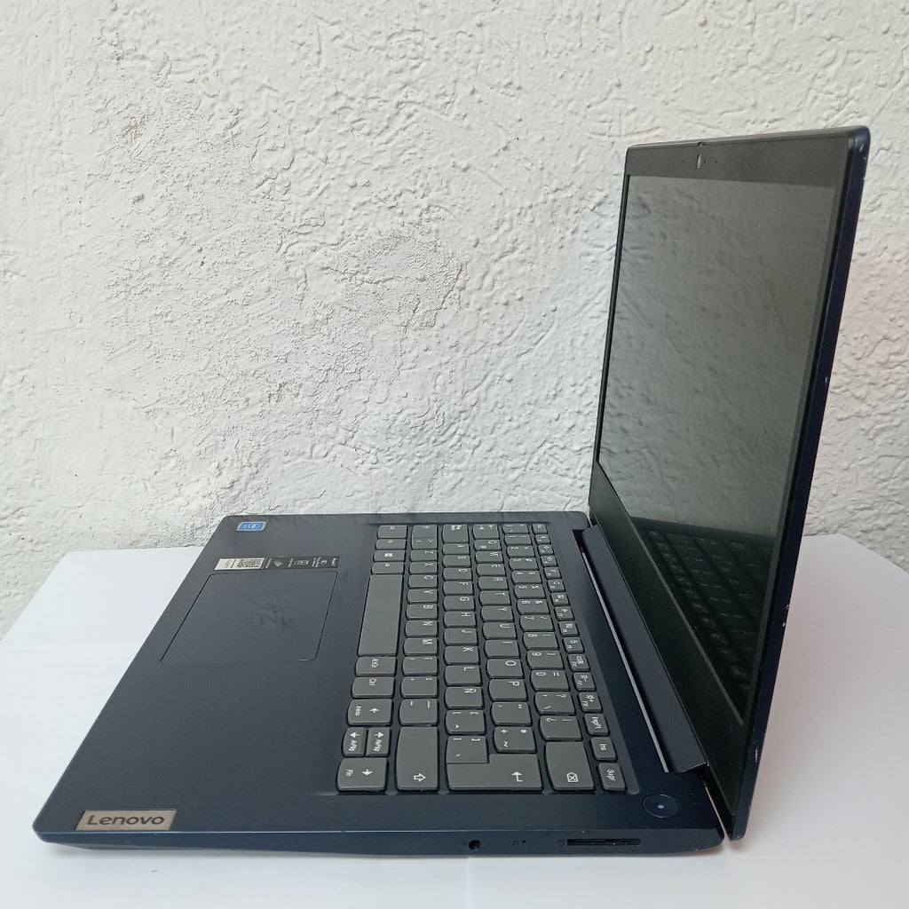 LAPTOP LENOVO IDEAPAD 3 14IGL05 (2022) 1 TB 8 GB RAM (SEMINUEVO)