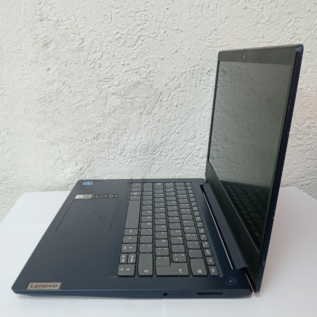 LAPTOP LENOVO IDEAPAD 3 14IGL05 (2022) 1 TB 8 GB RAM (SEMINUEVO)