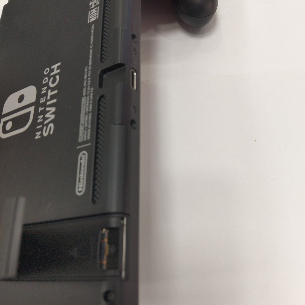 CONSOLA DE VIDEOJUEGO NINTENDO SWITCH 32 GB (SEMINUEVO)