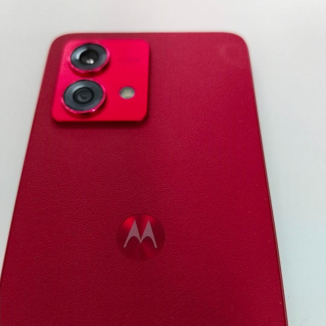 CELULAR MOTOROLA MOTO G84 XT2347-1 (2023) 256 GB 8 GB RAM (SEMINUEVO)