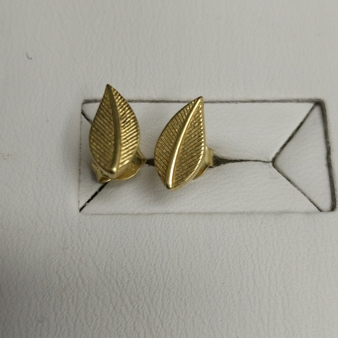 10092BRO00000B632 FRD5 BROQUEL EN FORMA DE HOJA O/A ORO 14K 1.2GRS (NUEVO)