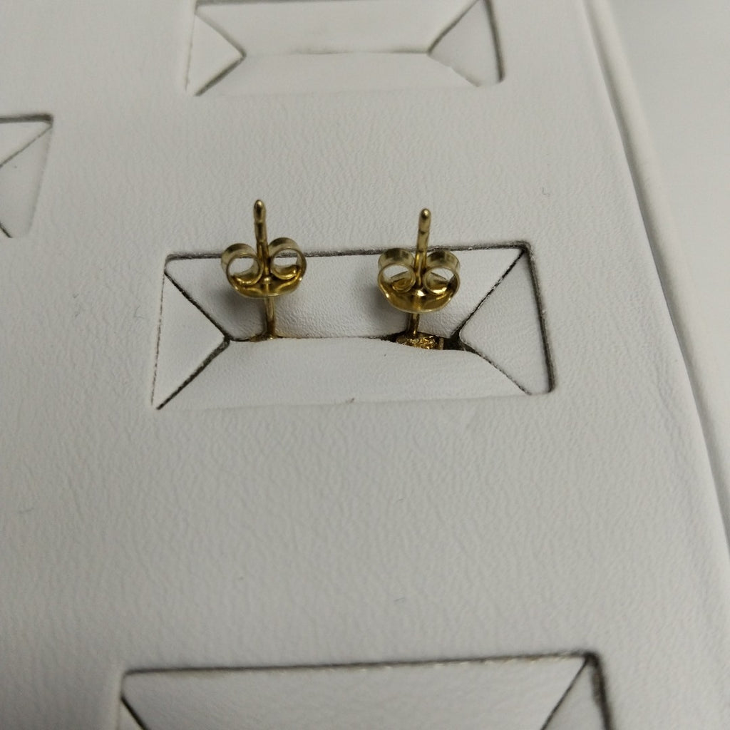 10024BRO00000B1081 FRD6 BROQUEL DE TRIANGULO CON CIRCONIA PEQUEÑA ORO 14K 1.1GRS (NUEVO)