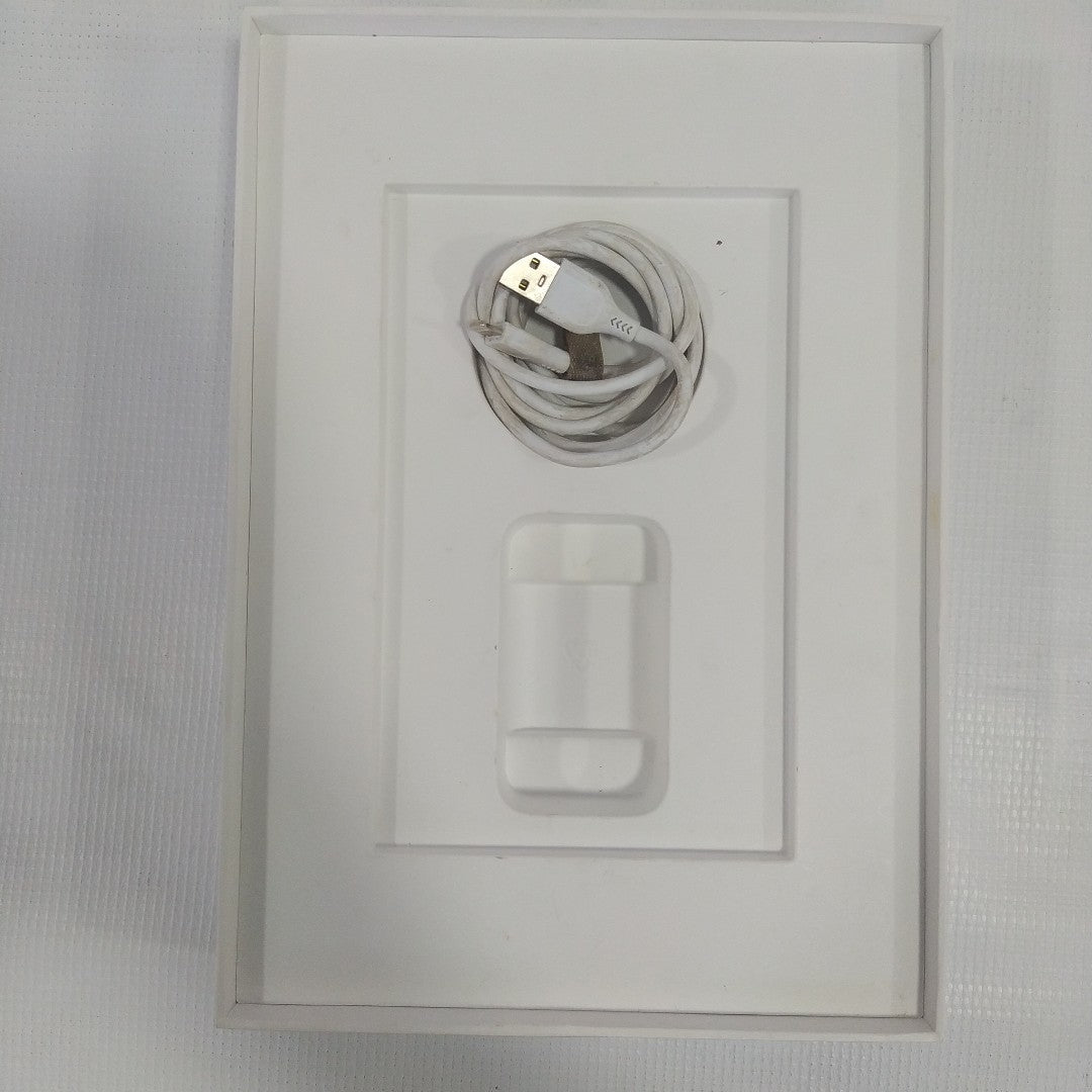 TABLETA APPLE IPAD 8 A2429 32 GB 3 GB RAM (SEMINUEVO)