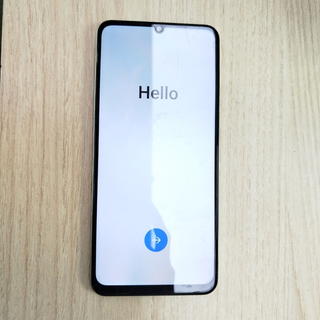 CELULAR REALME C63 RMX3939 (2024) 256 GB 8 GB RAM (SEMINUEVO)