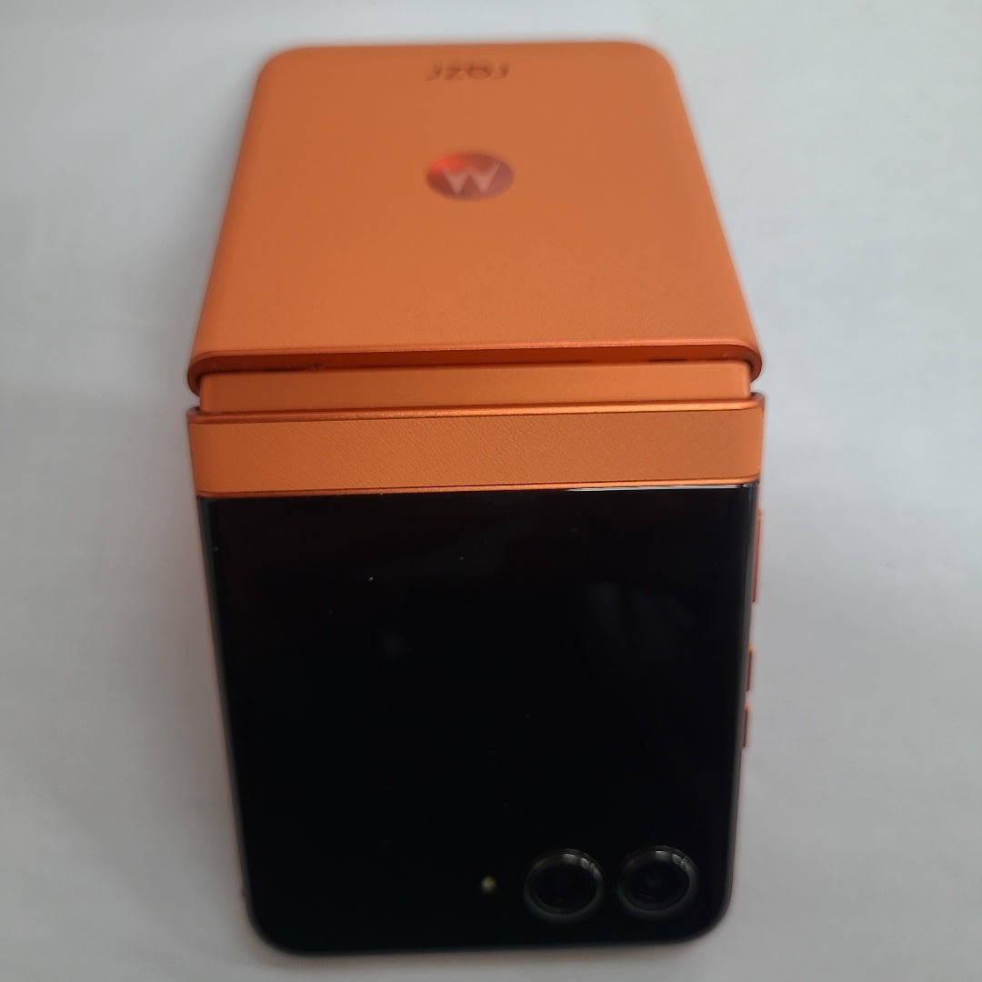 CELULAR MOTOROLA RAZR 50 5G XT2453-1 512 GB 12 GB RAM (SEMINUEVO)