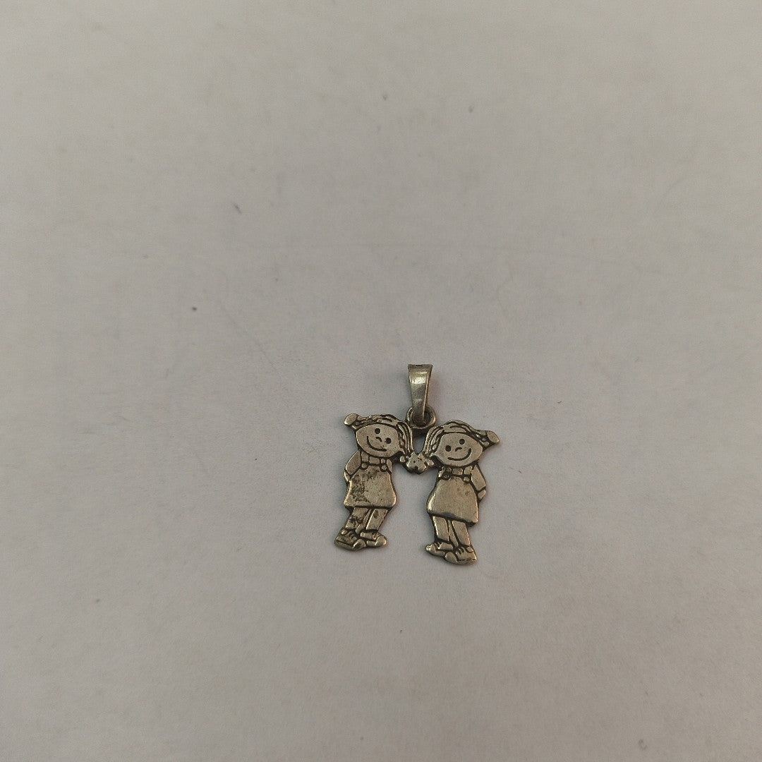 DIJE. PLATA. 7.6 GRMS (SEMINUEVO)