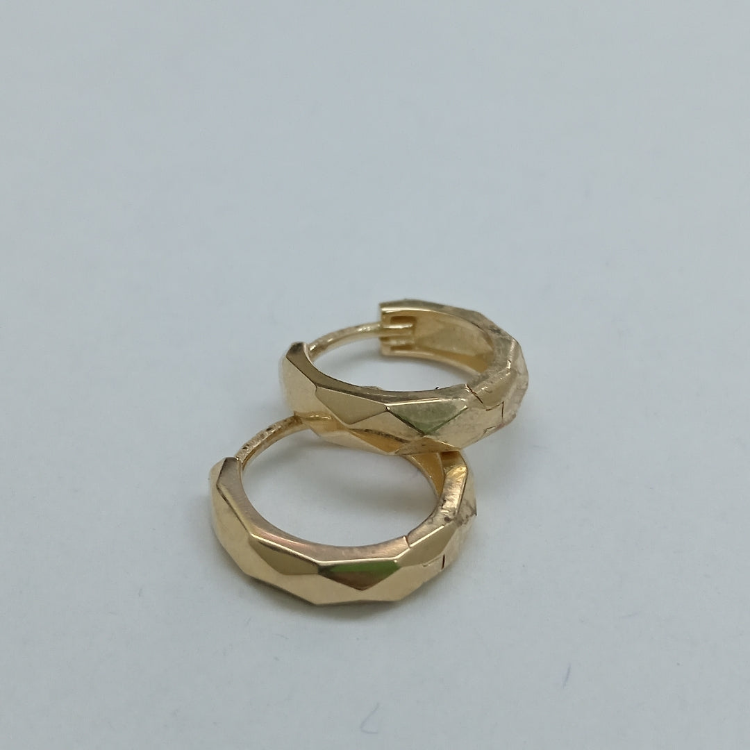 HUGGIES ORO 14K 1.4 (NUEVO)