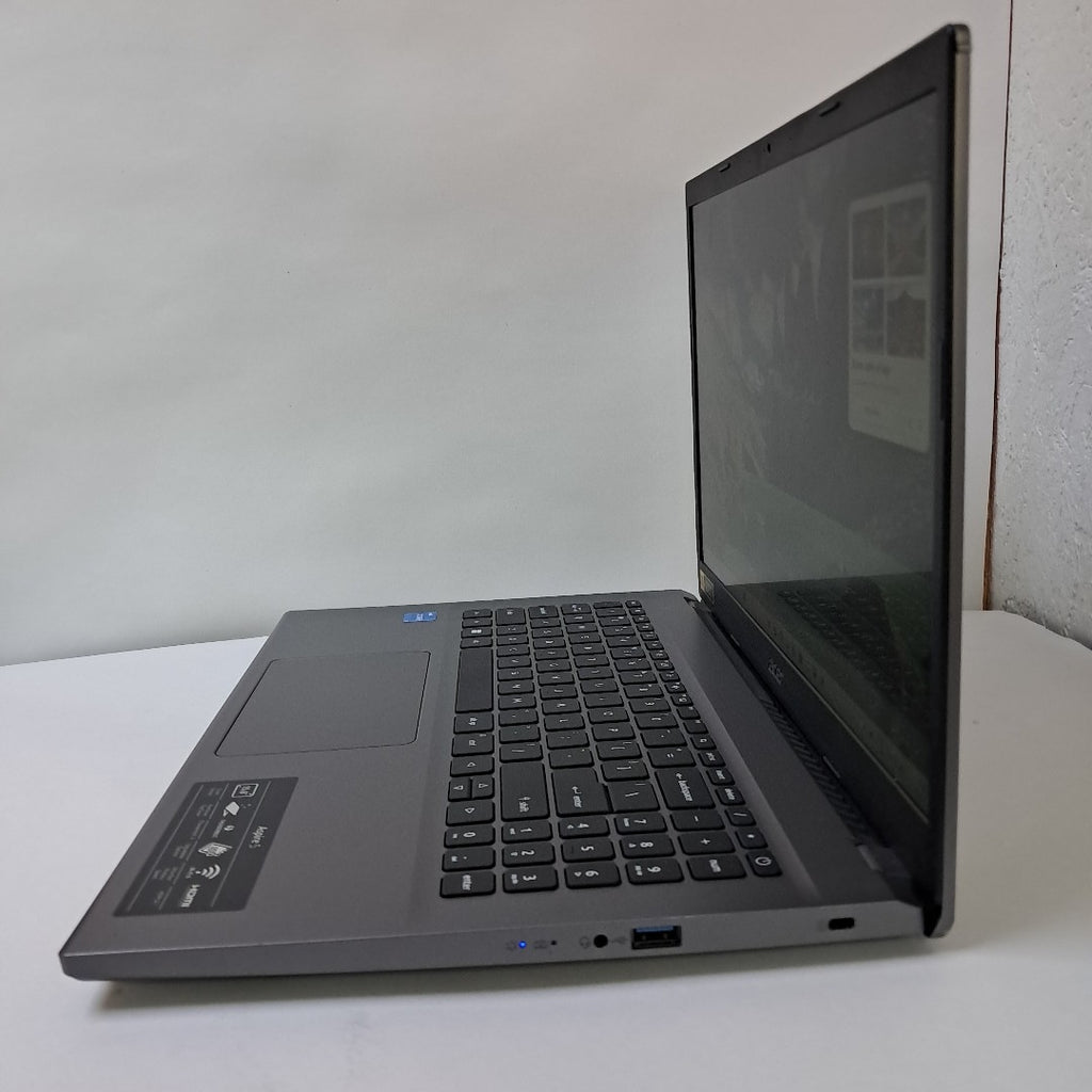 LAPTOP ACER ASPIRE 5 A515-57T-373L (2022) 256 GB SSD 8 GB RAM (SEMINUEVO)
