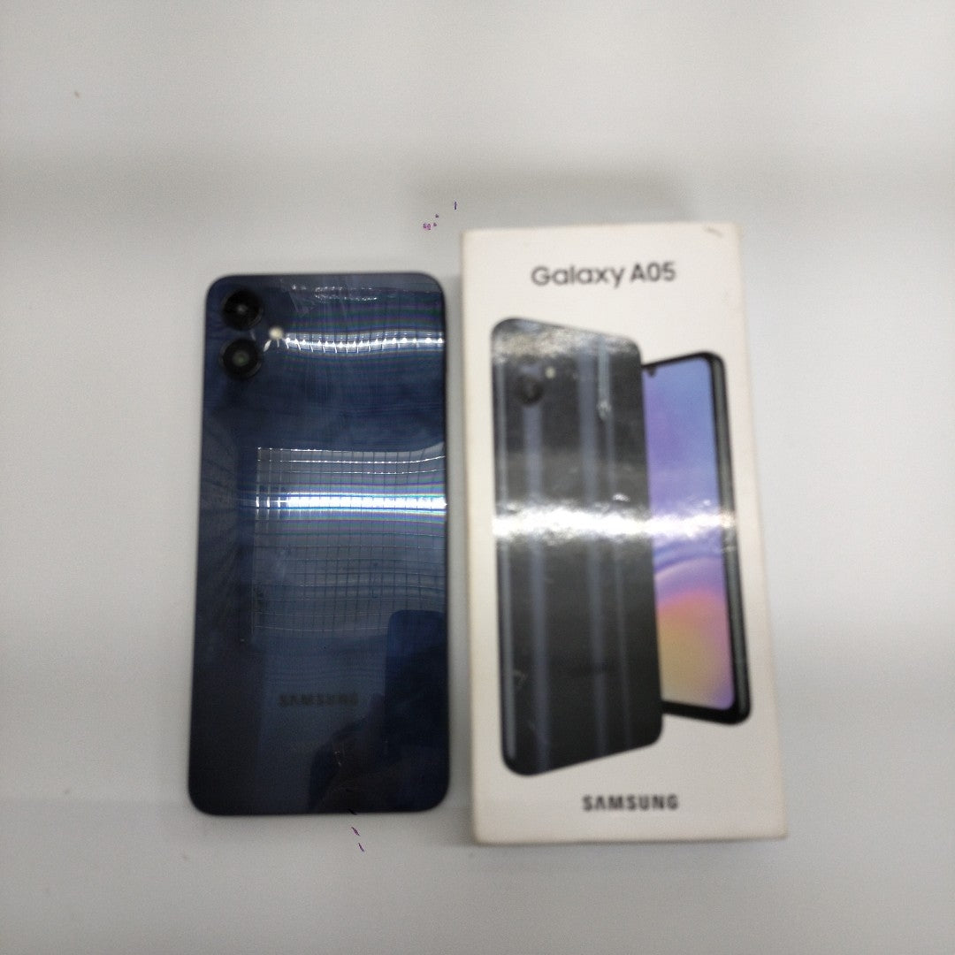 CELULAR SAMSUNG GALAXY A05 SM-A055M (2023) 64 GB 4 GB RAM (SEMINUEVO)