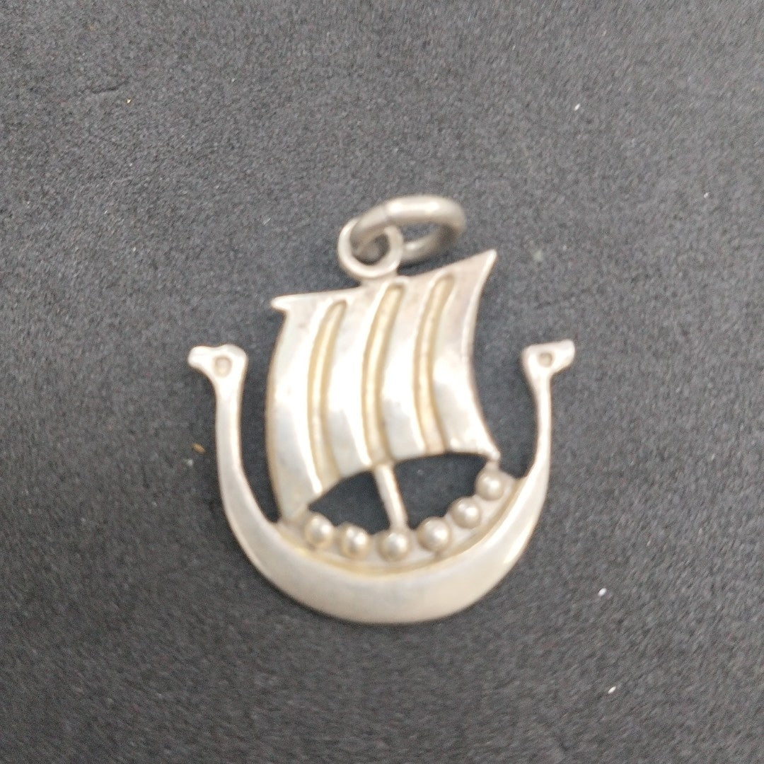 DIJE. PLATA. 20.6 GRMS (SEMINUEVO)