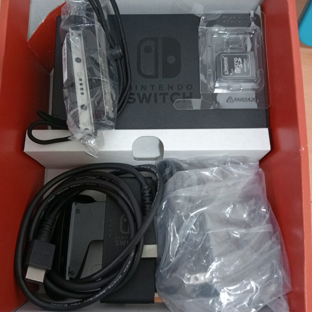 CONSOLA DE VIDEOJUEGO NINTENDO SWITCH 1.1 32 GB (SEMINUEVO)