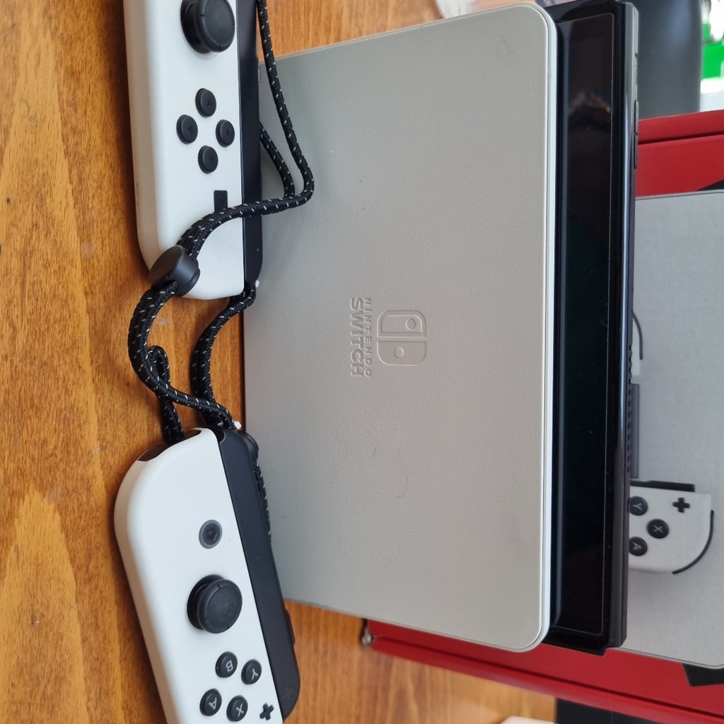 CONSOLA DE VIDEOJUEGO NINTENDO SWITCH OLED 64 GB (SEMINUEVO)