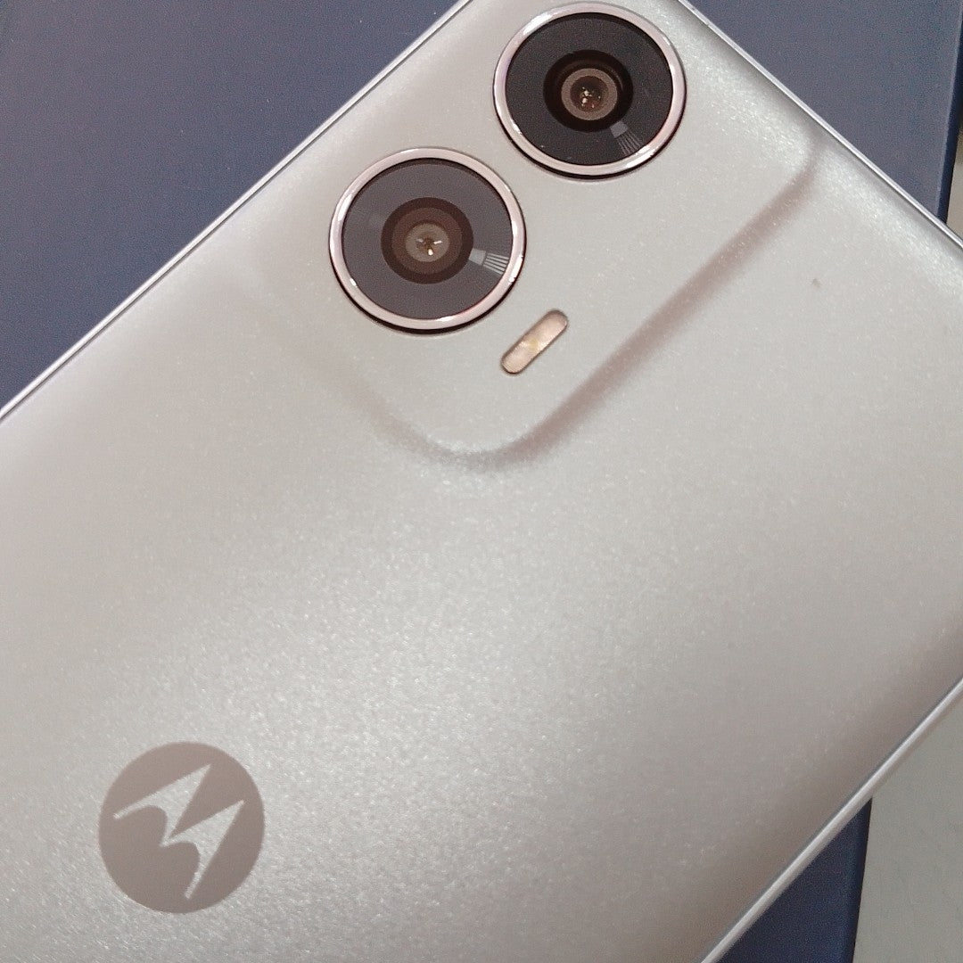 CELULAR MOTOROLA MOTO G24 POWER XT2425-1 (2024) 256 GB 4 GB RAM (SEMINUEVO)