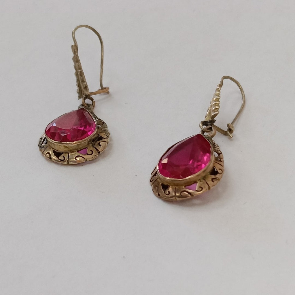 ARETES PAR. ORO. 8 K 4.6 GRMS (SEMINUEVO)