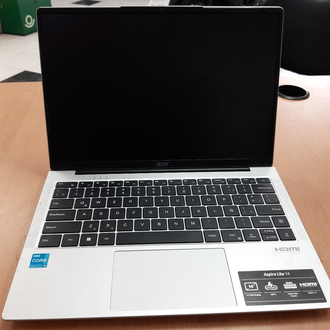 LAPTOP ACER ASPIRE LITE 14 AL14-31P-353Y (2023) 512 GB SSD 8 GB RAM (SEMINUEVO)