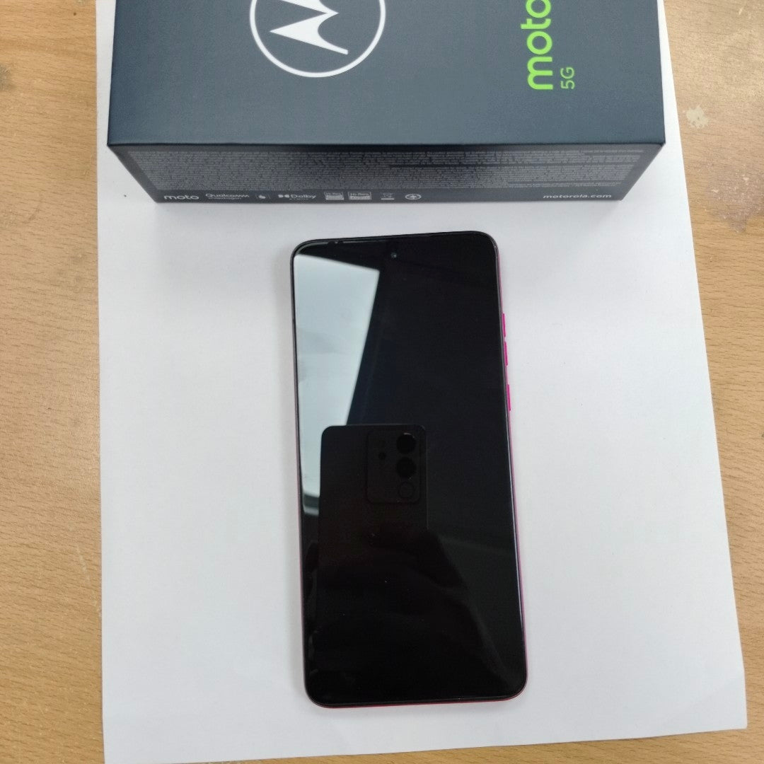 CELULAR MOTOROLA MOTO G84 XT2347-1 (2023) 256 GB 8 GB RAM (SEMINUEVO)