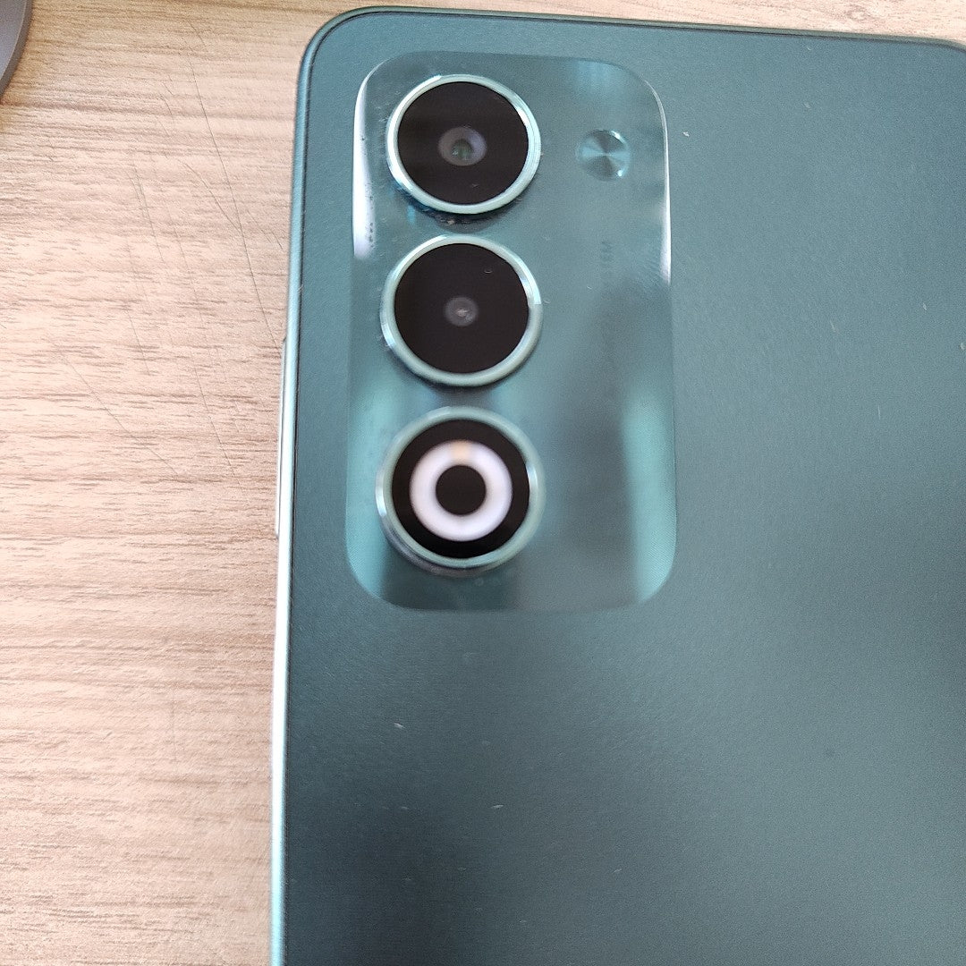 CELULAR OPPO  A5 CPH2727 (2025) 256 GB 4 GB RAM (SEMINUEVO)