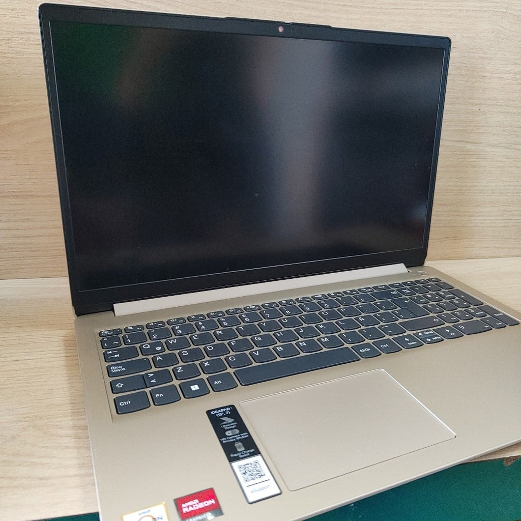 LAPTOP LENOVO IDEAPAD 1 15AMN7 (2023) 256 GB SSD 8 GB RAM (SEMINUEVO)