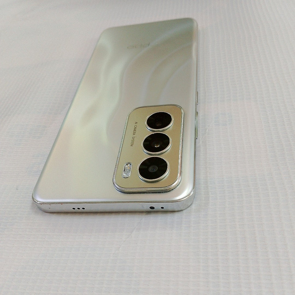 CELULAR OPPO   RENO12 5G CPH2625 (2024) 512 GB 12 GB RAM (SEMINUEVO)