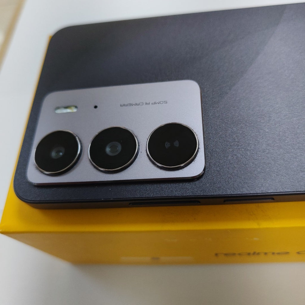 CELULAR REALME C75 RMX3941 (2025) 256 GB 8 GB RAM (SEMINUEVO)