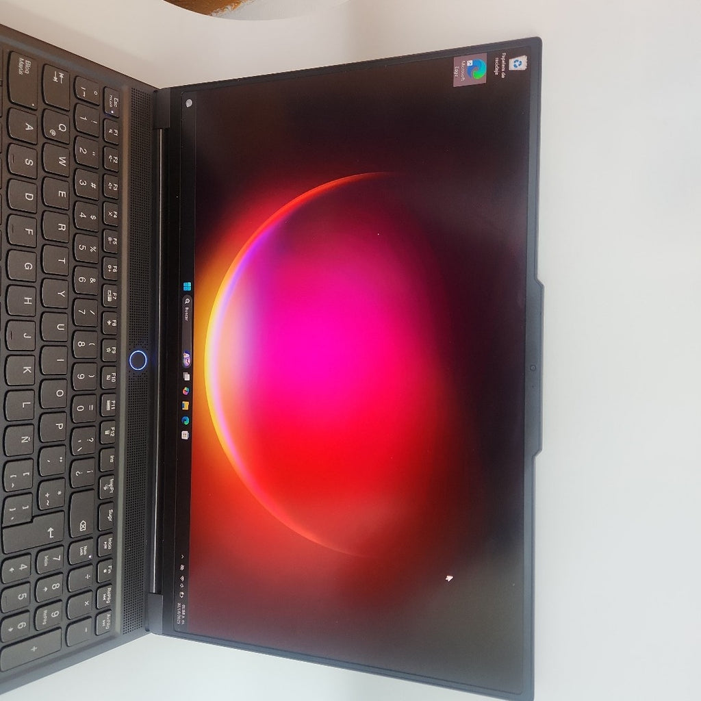 LAPTOP LENOVO LEGION SLIM 7 16APH8 (2024) 1 TB SSD 32 GB RAM (SEMINUEVO)