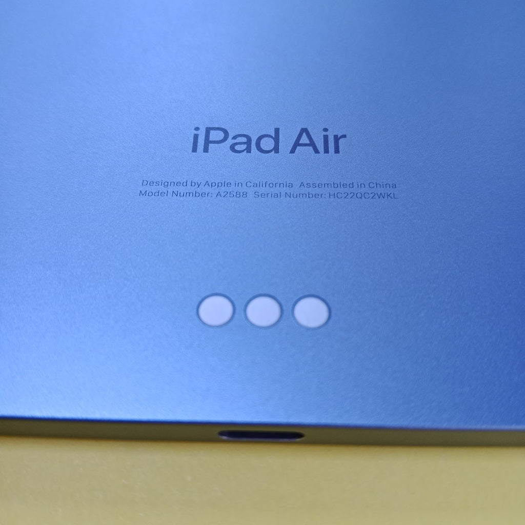 TABLETA APPLE IPAD AIR 5 A2588 64 GB 8 GB RAM (SEMINUEVO)