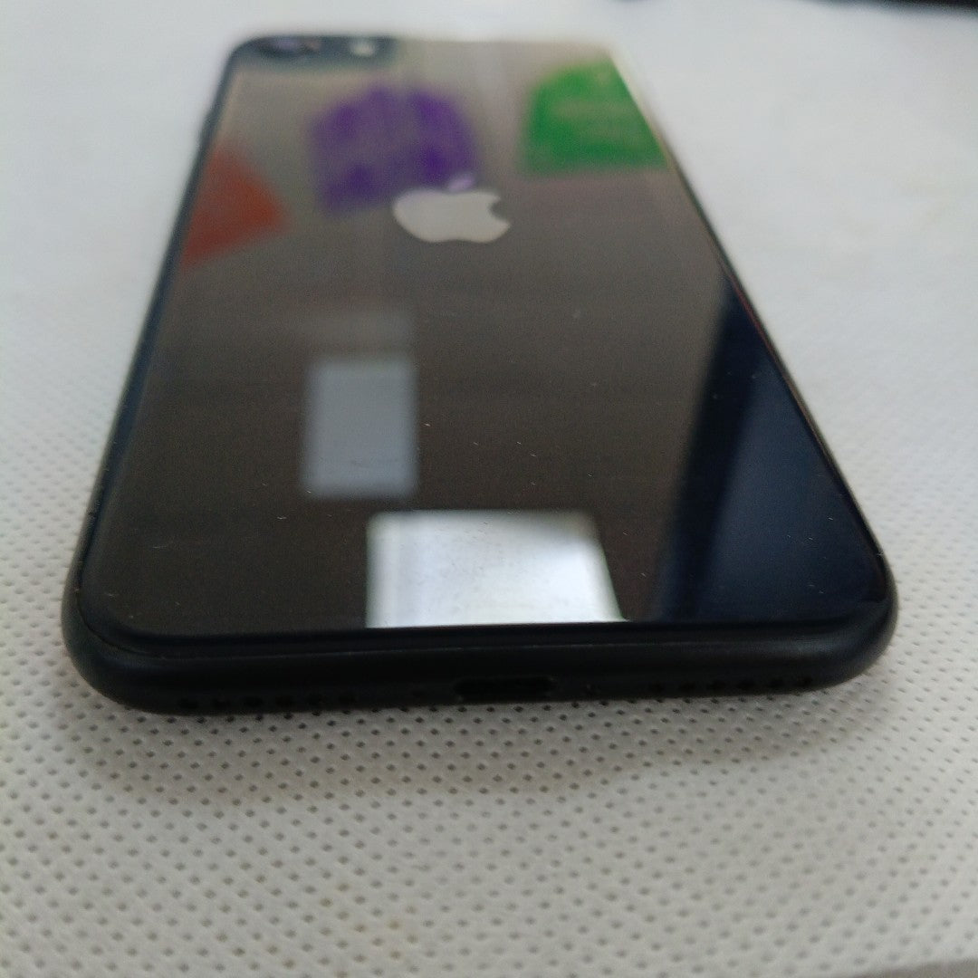 CELULAR APPLE IPHONE SE 3 A2595 64 GB 4 GB RAM (SEMINUEVO)