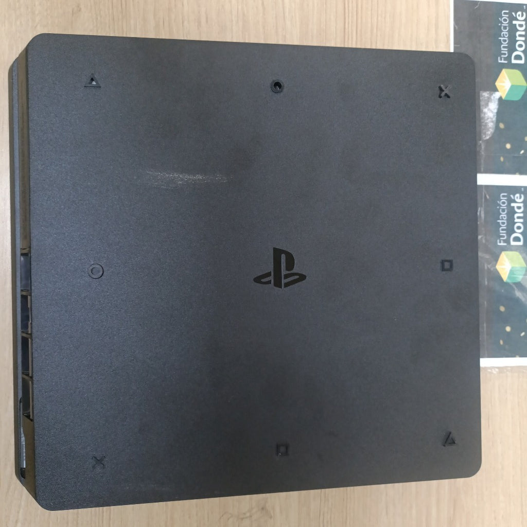CONSOLA DE VIDEOJUEGO SONY PS4 1 TB (SEMINUEVO)