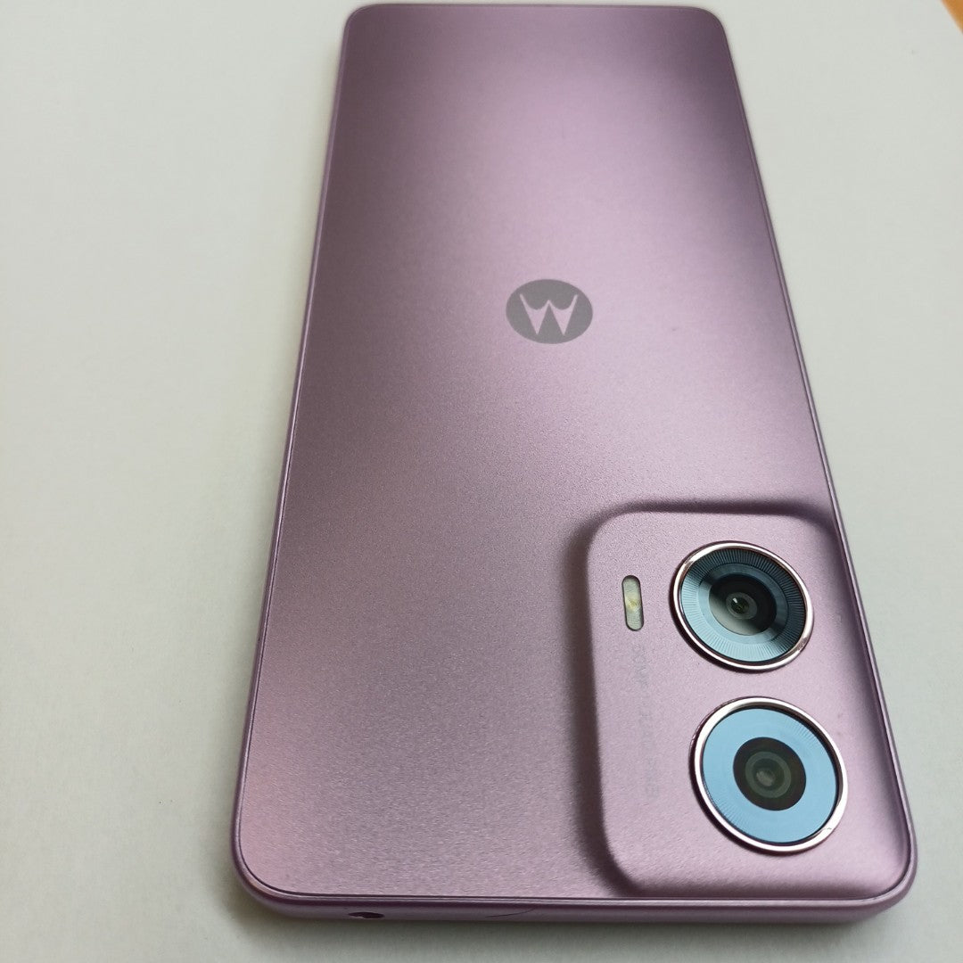 CELULAR MOTOROLA MOTO G24 XT2423-1 (2024) 256 GB 4 GB RAM (SEMINUEVO)