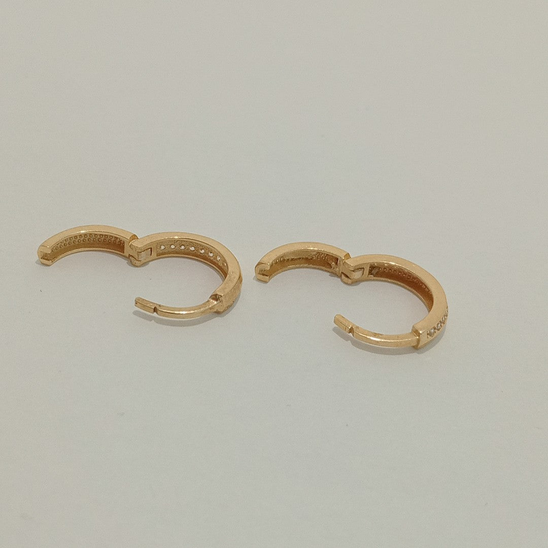 HUGGIES ORO 14K 2.4 (NUEVO)